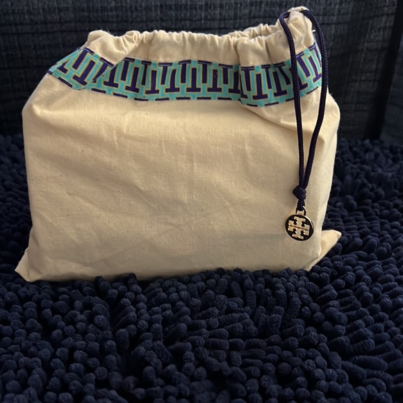 Tory Burch purse - Picture 2 of 6